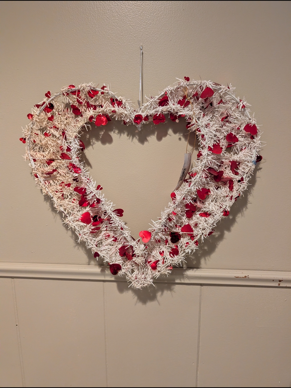 White and Red Heart Holiday Wreath - Home Holiday - Picture 7 of 10